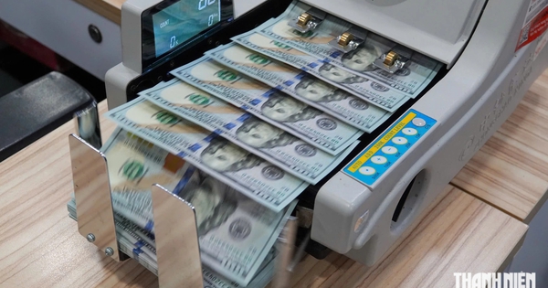 Giá USD hôm nay 15.10.2026: Đồng bạc xanh thế giới lên cao nhất 18 tháng
