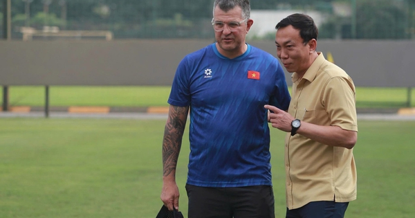 Chủ tịch VFF nói rất hay về U.17 Việt Nam, HLV Roland muốn tạo khác biệt tại World Cup U.17