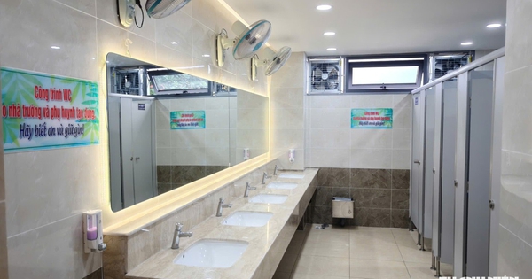Dân mạng thả tim với nhà vệ sinh trường học có 'phòng nguyệt san'
