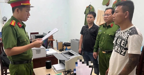 Công an Đà Nẵng bắt 1 thanh niên cầm kiếm đập phá rồi đăng clip