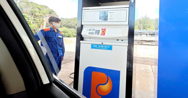 Giá xăng dầu hôm nay 16.10.2026: Xăng E10 giảm mạnh hơn 1.500 đồng/lít