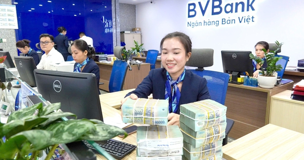 Dòng tiền tiếp tục chảy vào ngân hàng