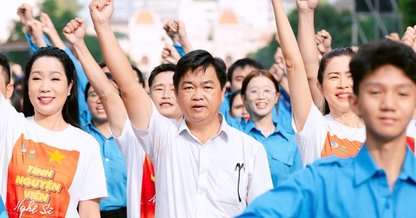 Hơn 3.000 thanh niên cùng đồng ca Lên đàng xác lập kỷ lục Việt Nam