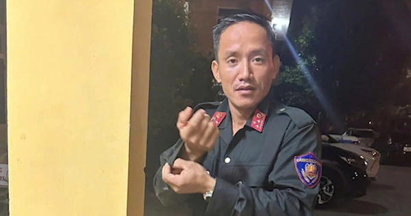 Cảnh sát cơ động Huế lao xuống sông cứu người
