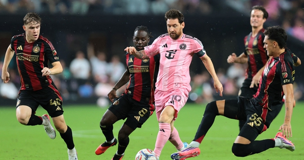 Một mình Messi nhận lương cao hơn 28 CLB MLS, gia hạn hợp đồng với Inter Miami đến năm 2030