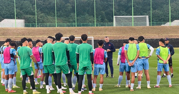 U.17 Việt Nam 'đổ bộ' Hàn Quốc, sẵn sàng đấu chủ nhà: Khó có kênh phát