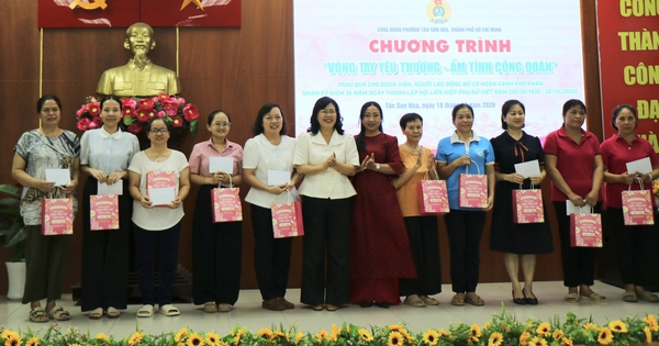 Chăm lo sức khỏe, tiếp sức nữ lao động nhân ngày 20.10