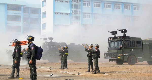 Bộ Công an diễn tập chống bạo loạn, khủng bố tại Đắk Lắk