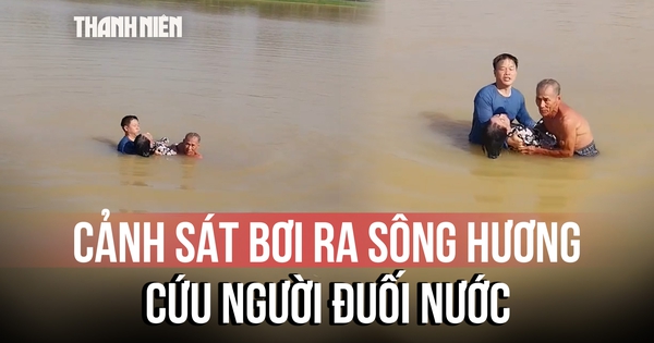 Khoảnh khắc cảnh sát đường thủy bơi ra sông Hương cứu người đuối nước