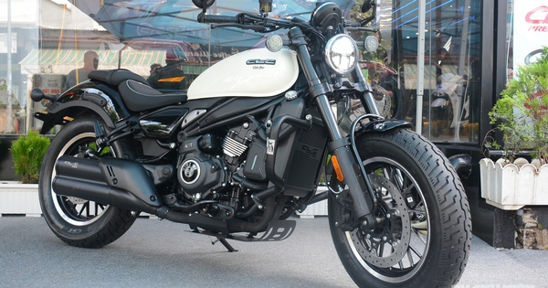 Mô tô số tự động CFMoto 450CL-C AMT chạy như xe tay ga, giá 167 triệu đồng