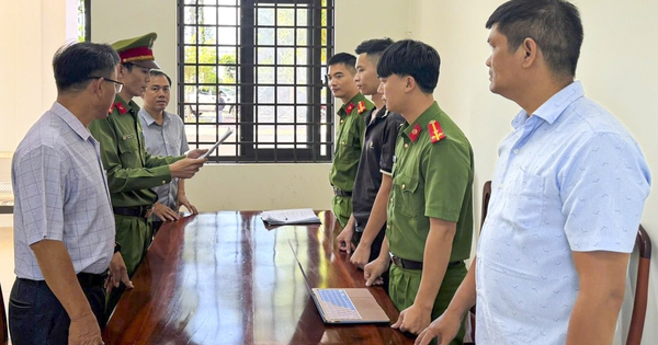 Uống rượu bia rồi lái ô tô tông công nhân vệ sinh, tài xế bị bắt giam