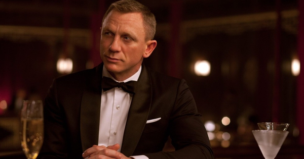 400 lô vật phẩm trong phim 'James Bond' được đem bán đấu giá