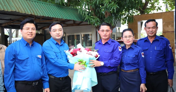 Đoàn đại biểu T.Ư Đoàn Lào thăm và làm việc tại Nghệ An