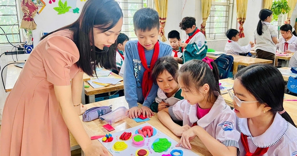 Hàng trăm giáo viên mòn mỏi chờ chuyển hạng