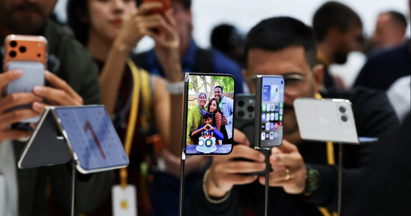 Trước ngày mở bán, iPhone Duo tăng giá 30 triệu đồng trên 'chợ đen'