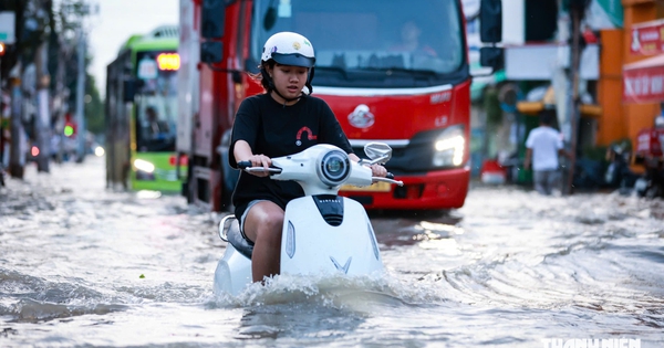 Mưa giảm, nắng tăng, triều cường lên nhanh