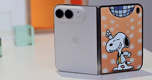 Apple thử nghiệm công nghệ Face ID không cần tai thỏ trên iPhone Duo 2