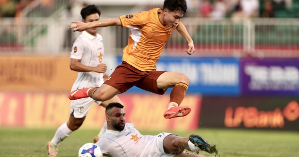 Bảng xếp hạng V-League mới nhất: SLNA ở vị trí khó tin, HAGL sát đáy, khốn khổ Thể Công Viettel