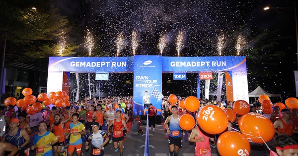 Huỳnh Anh Khôi nhất cự ly 21 km nam giải Gemadept Run với 4.500 người tham dự