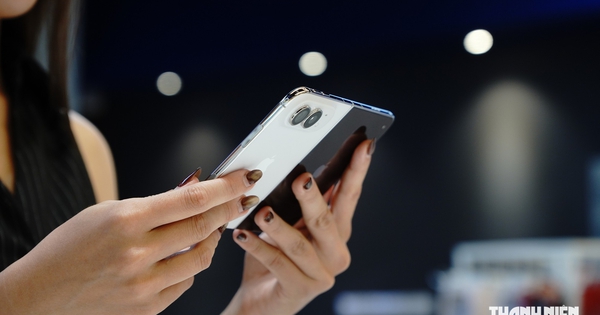 Lý do iPhone Duo có giá cao tại Việt Nam