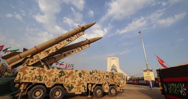 Iran nói bắn hạ UAV Mỹ, ra tuyên bố mới