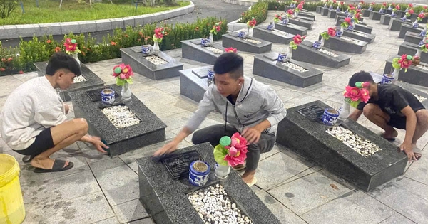 Công an đưa 2 nhóm thiếu niên tụ tập đánh nhau đi quét dọn nghĩa trang