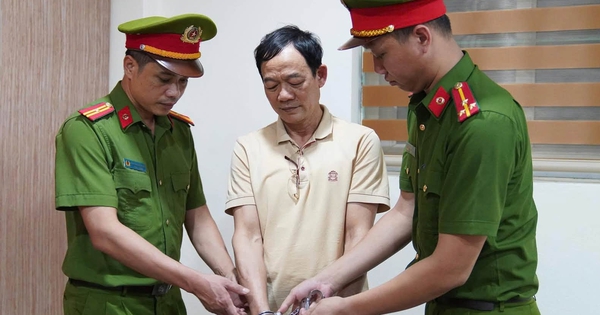 Diễn biến mới vụ bí thư và chủ tịch xã bị bắt vì 'thông đồng' doanh nghiệp
