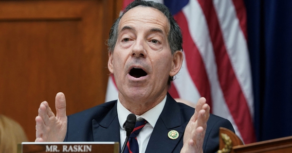 Đảng Dân thúc đẩy điều tra mối liên hệ Trump - Epstein