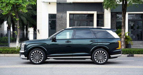 Phân khúc SUV 7 chỗ cỡ lớn 'dậy sóng'