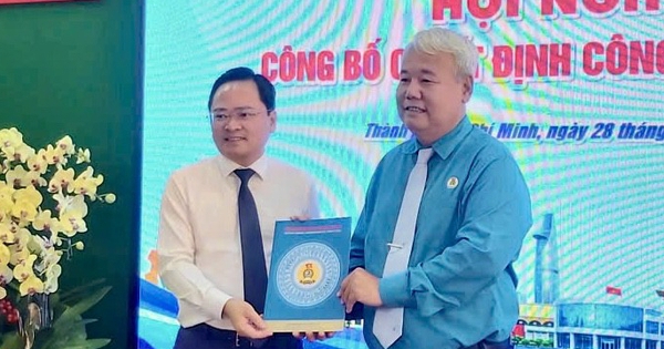 Ông Võ Khắc Thái giữ chức Chủ tịch LĐLĐ TP.HCM