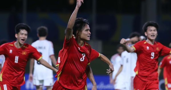 HLV Roland: 'U.17 Việt Nam quyết giành lấy chiến thắng lịch sử tại World Cup'