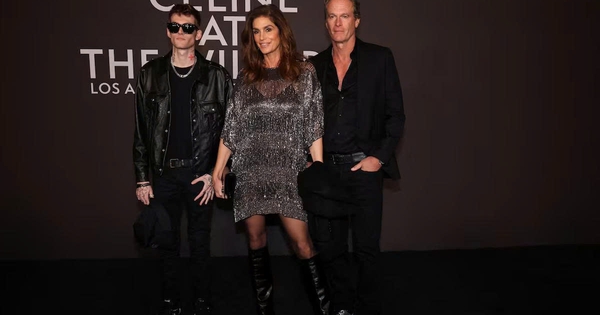 Siêu mẫu Cindy Crawford muốn làm rõ cái chết của con trai