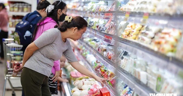 Hộ kinh doanh doanh thu dưới 10 tỉ sắp được giảm 30% thuế
