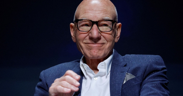 'Giáo sư X' Patrick Stewart qua đời