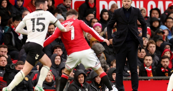 Xabi Alonso và áp lực 'phải thắng M.U'