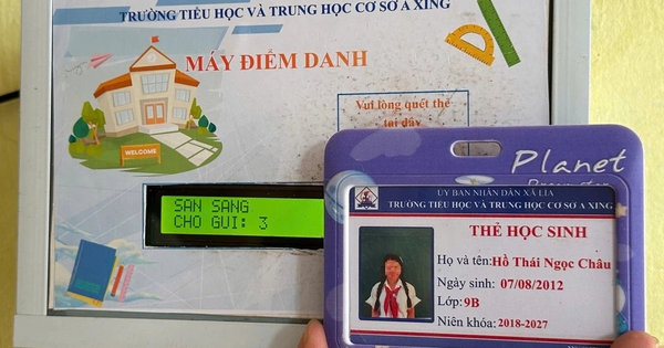 Hai học sinh miền núi Quảng Trị sáng tạo máy điểm danh điện tử