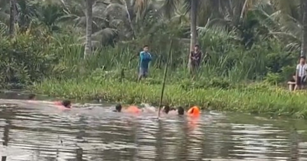 3 nam sinh lớp 10 đi câu cá và tắm ao, 1 em đuối nước tử vong