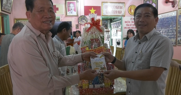 Ông Son hơn 30 năm giữ tấm lòng son