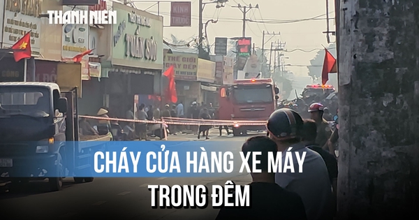 Cháy cửa hàng xe máy trong đêm, người thuê trọ đập cửa tháo chạy