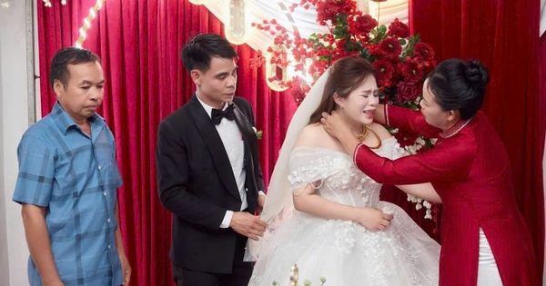 Mẹ chồng tổ chức đám cưới cho con dâu tìm hạnh phúc mới