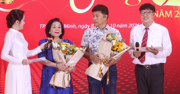 NSND Thoại Miêu đồng hành cùng Mai Vàng, tiết lộ điều mong mỏi ở tuổi 73
