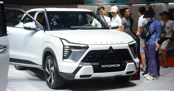 Xu hướng tiêu thụ ô tô toàn cầu: Xe điện tăng, xe xăng giảm