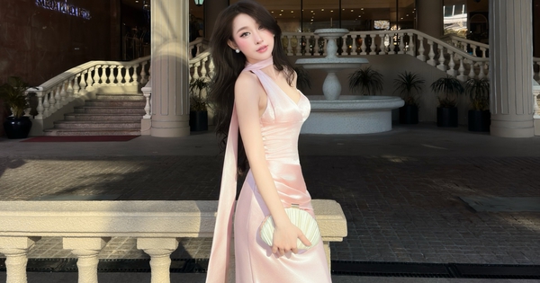 Tôn dáng tinh tế với đầm lụa