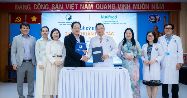 Nutifood ký kết hợp tác với Bệnh viện Y học cổ truyền TP.HCM