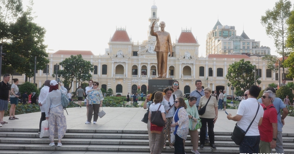 Du khách thế giới 'mê' Việt Nam