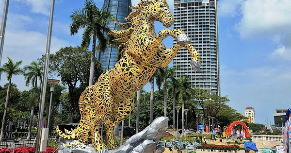 Kể chuyện linh vật ngựa 'quê mình'