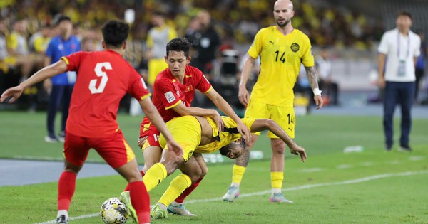 Tổng thư ký AFC ‘quay xe’, dự báo FAM có cơ hội thắng kiện FIFA 50/50: Việt Nam thấp thỏm