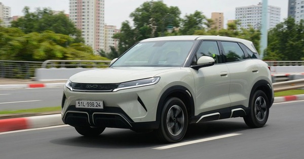 5 lưu ý quan trọng khi lái ô tô điện đường dài dịp cận tết