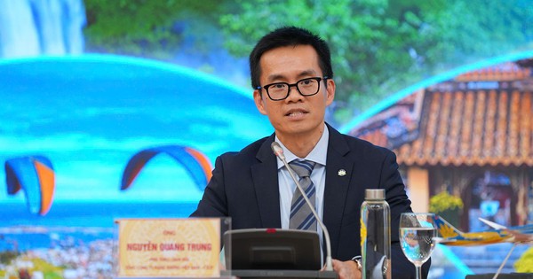 Phó tổng giám đốc Vietnam Airlines: ‘Hành trình của hành khách bắt đầu từ website’