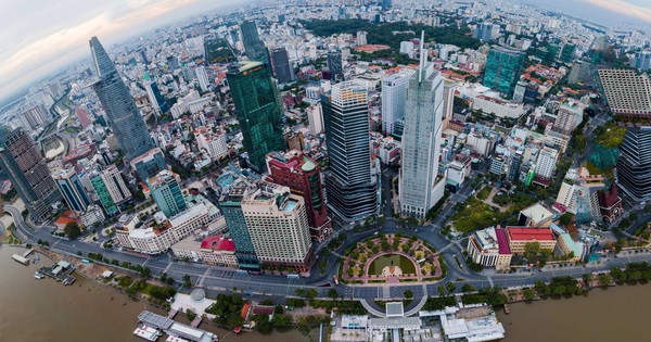 Việt Nam liên tục vượt qua các biến động